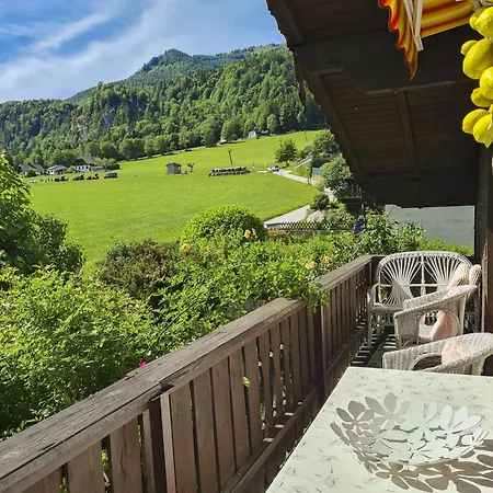 Am Schilift Alpesi faház Sankt Gilgen