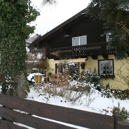Chalet Appartement Am Schilift Sankt Gilgen
