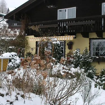 Am Schilift Alpesi faház